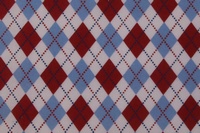 Tela de rombos Burberry azules y rojos